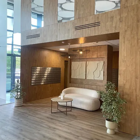 Apartment Blisko Ryneczku 2 *